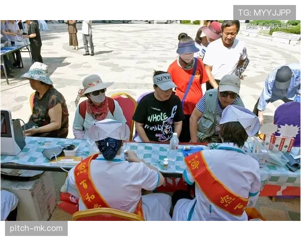 加维参与慈善活动展现社会责任感